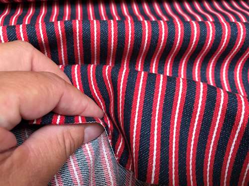 Fastvævet bomuld - klassisk stribet twill, rød og denimblå