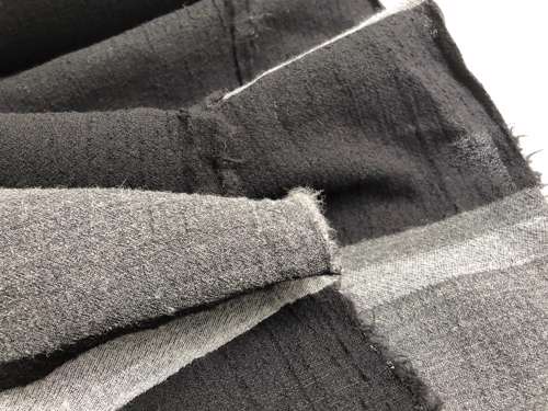 Special uld - i brede striber i grå toner