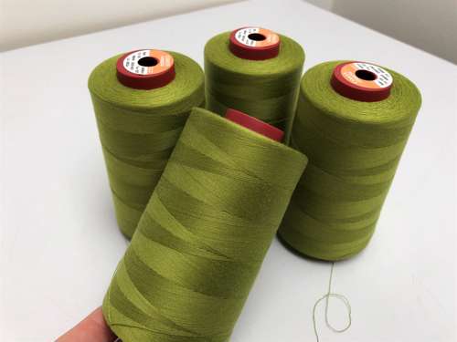 Overlock tråd - 4 spoler, olivengrøn