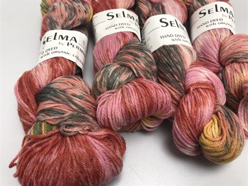 Selma by permin merino / polyamid - hand dyed i pink nuancer