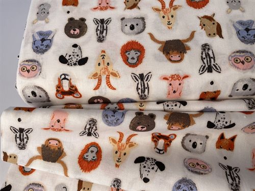 Patchwork stof - Windham a is for animals med søde dyrehoveder