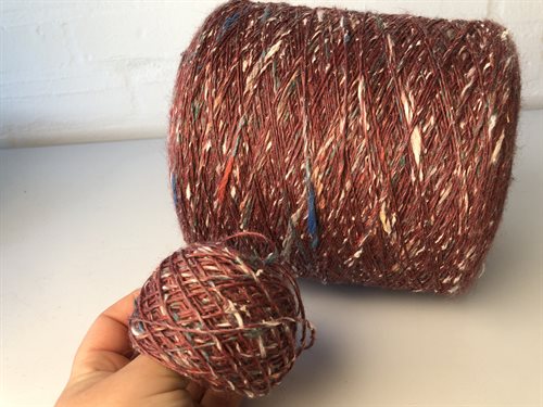 Smarties - uld, alpaca og silke i smuk bordeaux med farve nister, 100 gram