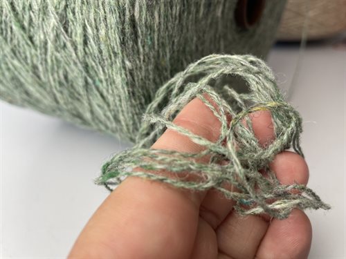 Yell shetlandsuld 2 trådet - jadegrøn tweed, 100 g