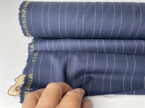 Vævet uld - smuk marineblå med smalle striber