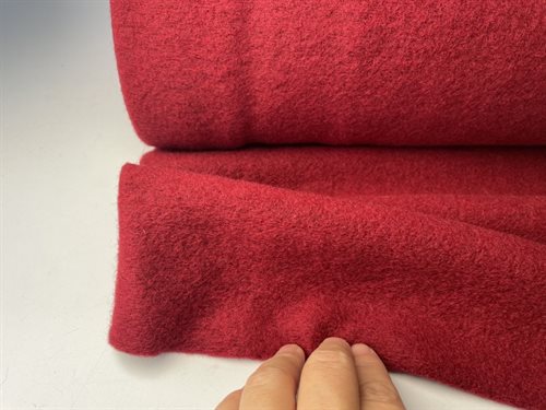 Uldfilt - vasket uld i flot dyb rød
