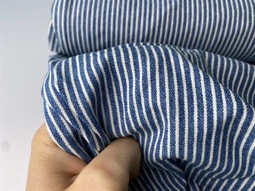 Fastvævet denim - klassiske striber i denimblå