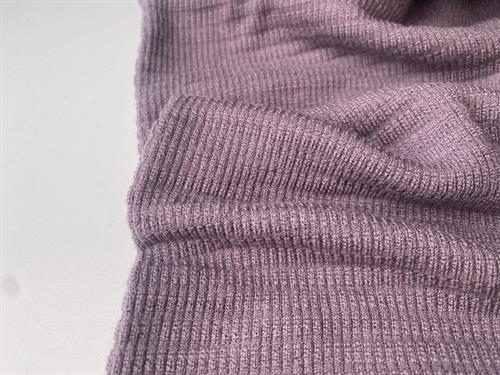 Rillet undertøjsuld med silke - støvet lavendel