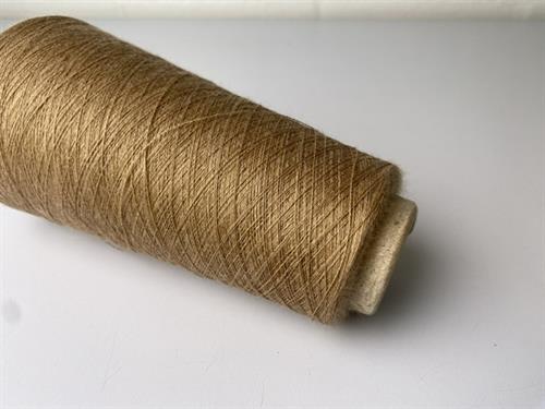 Baby cones med 100% cashmere - mørk sand, 126 gram