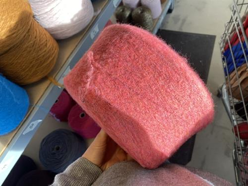 Garn - hel cone som foto