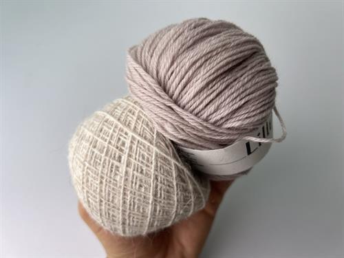 Sophie hood - strikkekit i blid pudder, str. S