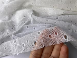 Mesh - med små huller i offwhite