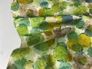 Fastvævet bomuldspoplin - smukke blomster i grønne toner