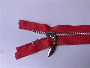 Lynlås - delbar, mørk pink med sølv metaltænder, 37 cm