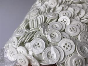 5000 knapper - hvid og let, 18 mm