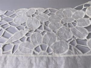 Broderi anglaise bånd - offwhite, 14,5 cm