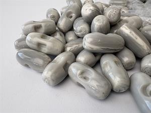 Duffelcoat knap - grå resin 25 mm