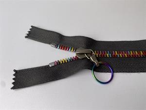 Lynlås - ikke delbar, sort med multifarvede metaltænder, 13 cm