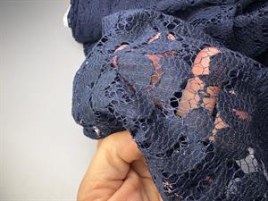 Fast blonde - dyb lækker marine, flot sag