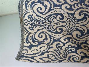 Møbelstof - virkelig flot jacquard vævet i blå/ offwhite