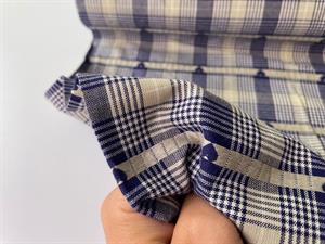 Fastvævet bomuld - garnfarvet med tern og hjerter i fine farver