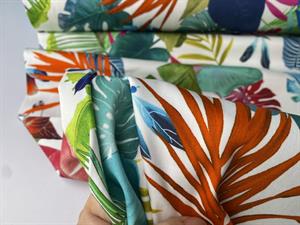 Twillvævet buksestof - bomuldssatin i tropical paradise