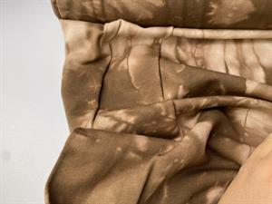 Isoli - lækker batik i faded brown