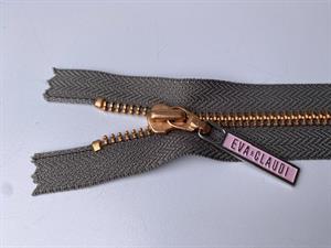 Lynlås - ikke delbar, gråbrun med metaltænder, 12 cm