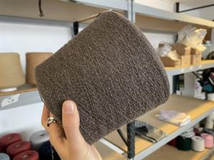 Garn i uldmix - hel cone som foto, brown ish