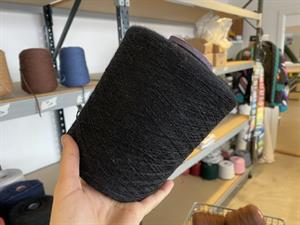 Garn i 100% uld - hel cone som foto, ultratynd i kul