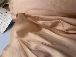 Thaisilke - smukt changerende pale melon, sunset