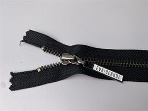 Lynlås - ikke delbar, sort med metaltænder, 11 cm