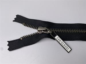 Lynlås - ikke delbar, sort med metaltænder, 12 cm