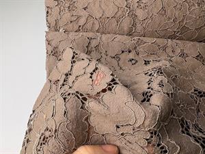 Blonde - smuk fast blonde i taupe Brown