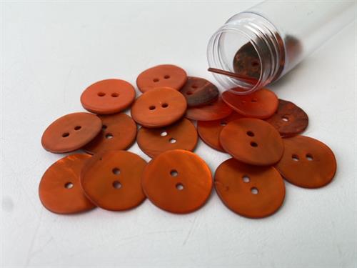 Perlemorsknap - brændt orange, 17 mm