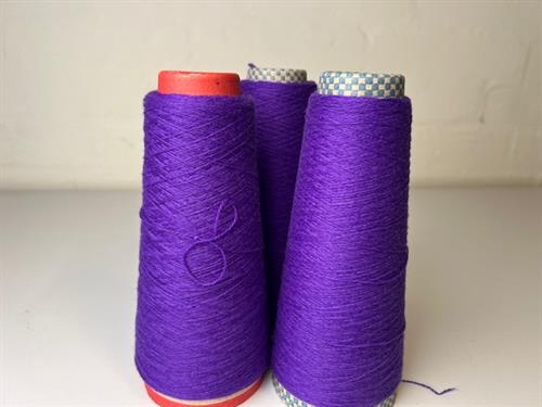 Baby cones med 100% cashmere - lilla, 94 gram