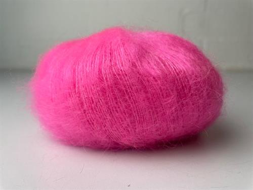 Angel by permin silke mohair - neon pink