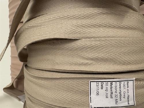 Bændel - hel rulle sildebensvævet lys grå beige, 32 mm 