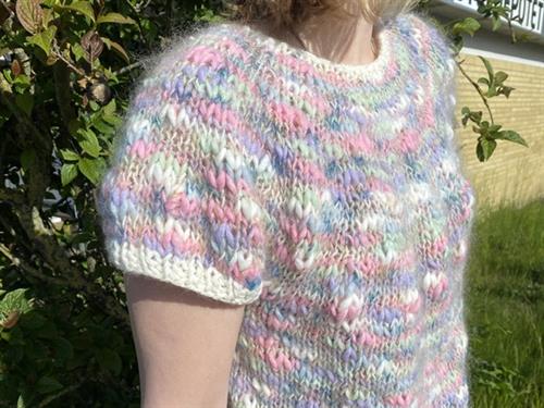 ANNIS PASTELLER strikkeopskrift - lækker sweater på pind 10 mm