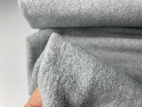 Fleece - almindelig kvalitet og lys gråmeleret