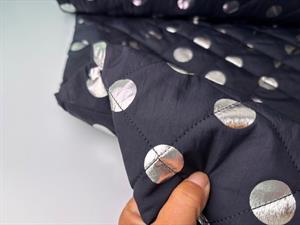 Quiltet stof - store sølv dots