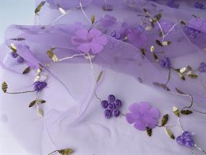 Tyl - lilla med blomster