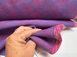 Møbeluld - flot mønster i blålilla toner 