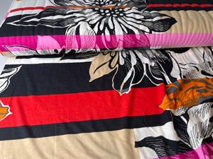 Viscosejersey - store og vilde blomster