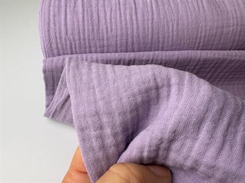 Gauze - florlet dobbelt gauze i smuk lys lavendel