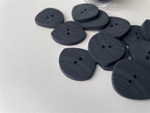 Knap - gråblå med riflet mat overflade, 28 mm