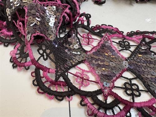 Bredt paillet bånd som foto - hele pakken, ca 8 meter