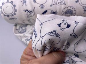 Bomulds interlock - barnlige stregtegninger på offwhite bund