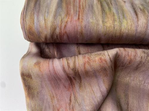 Fastvævet viscose - mønster i rosa toner med glimmer