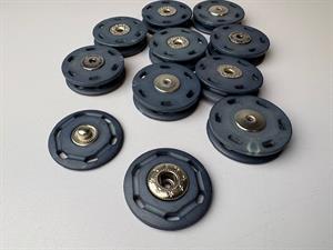 Tryklås - lækker trykknap til påsyning, mørk jeansblå og 30 mm