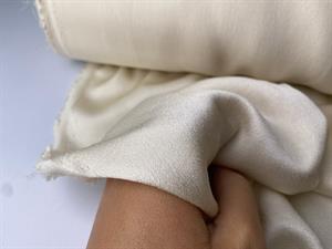 Fastvævet viscose - crepe de chine look i lækker elfenben